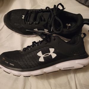 Womens Under Armour shoes